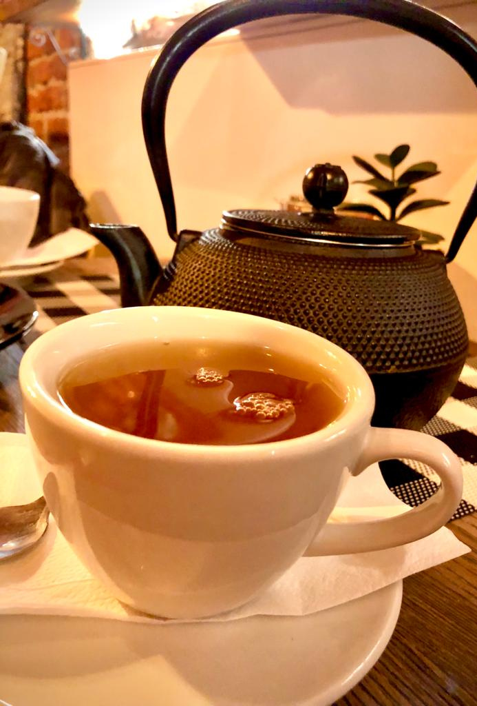 Herbata w Magia Cafe Bistro.