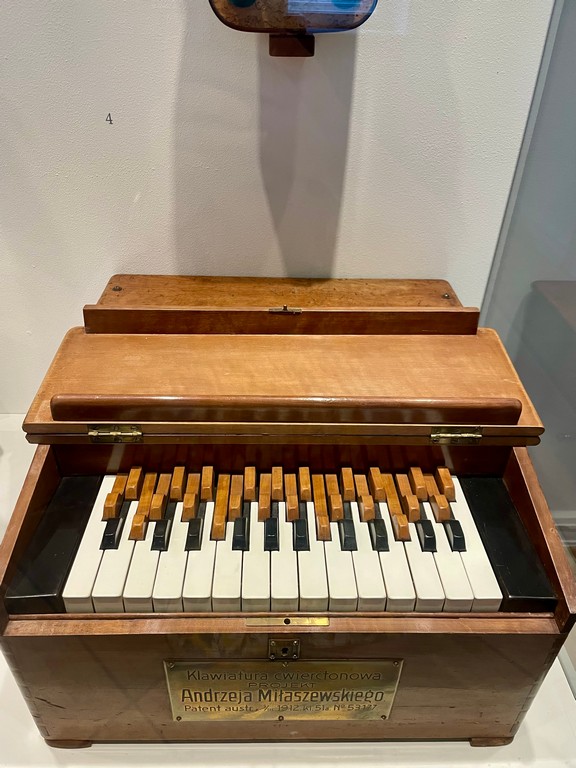 Muzeum Instrumentów Muzycznych w Poznaniu klawesyn